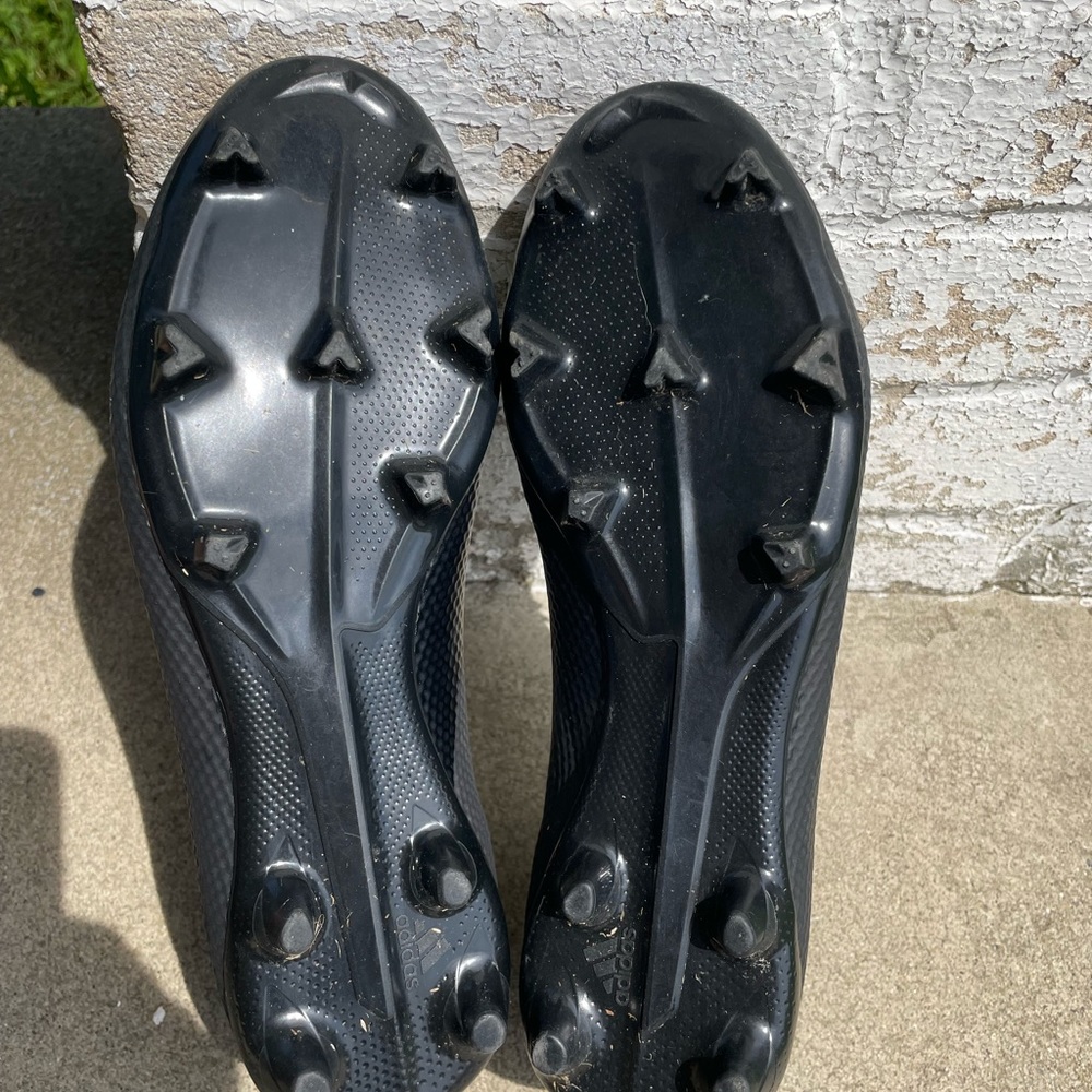 Adidas x 18.3 blackout